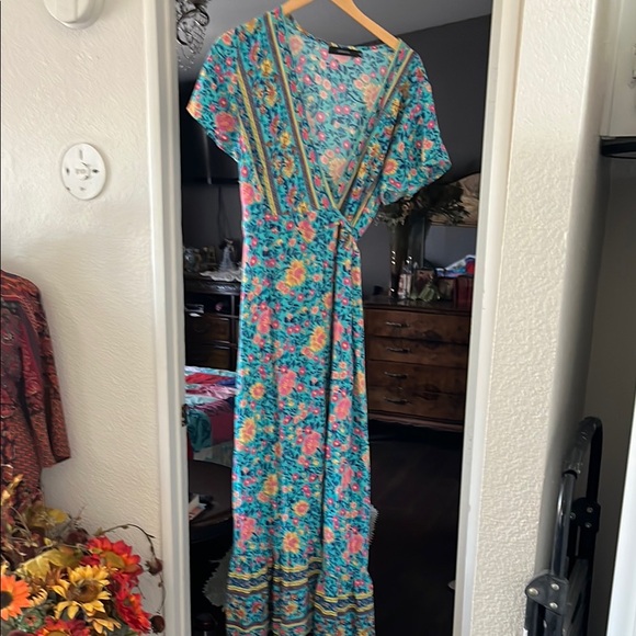 Vibrant Floral Maxi Dress in Teal and Yellow - Picture 1 of 8